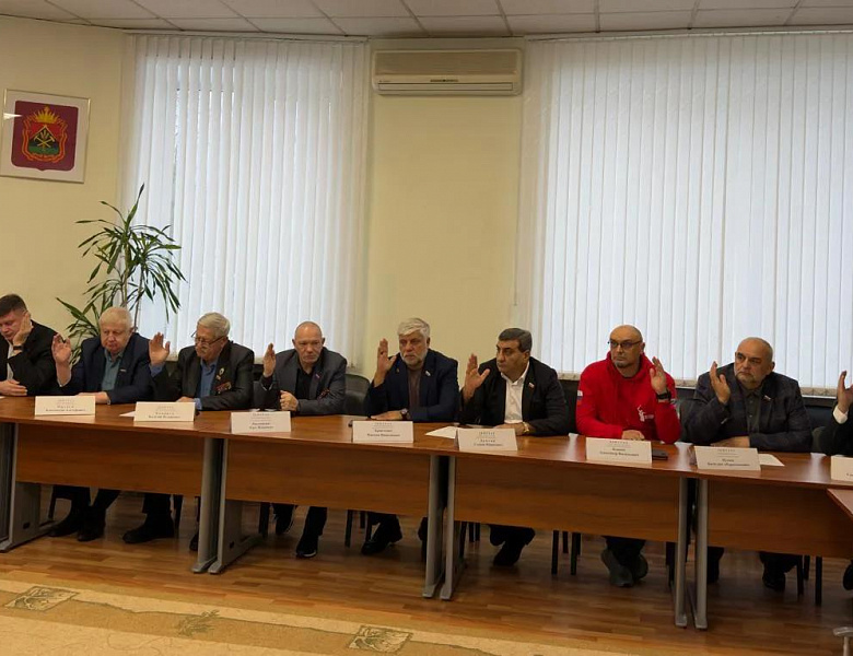 В Совете народных депутатов прошли публичные слушания и заседание 45-ой сессии